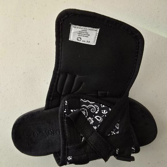 DRACO Slides Mens Shoes Size 5, 5.5, 6 Black Bandana Sandals Bandana NEW + Bag main image 8